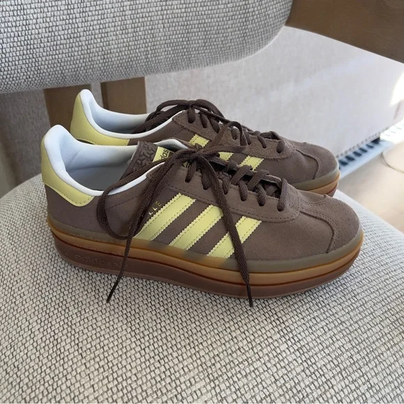 NWOB Adidas Gazelle Bold Platform Sneakers in Brown and Yellow - Picture 2 of 6